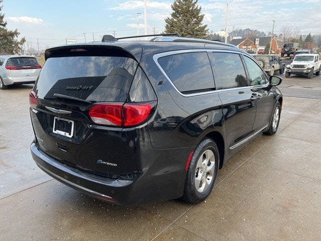 Certified 2018 Chrysler Pacifica Touring-L FWD image 6