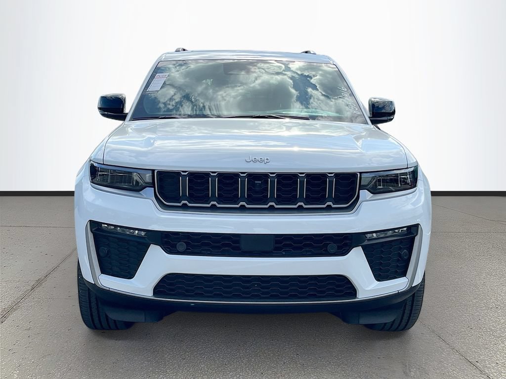 New 2026 Jeep Grand Cherokee L Limited w/ Luxury Tech Group II AWD/4WD image 2