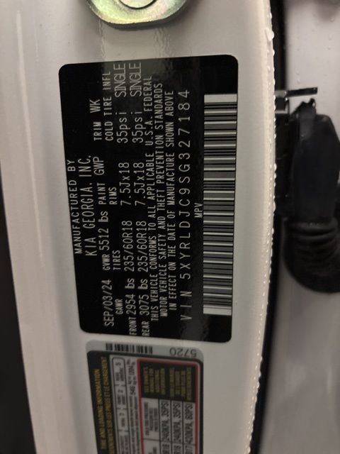 Certified 2025 Kia Sorento S image 11