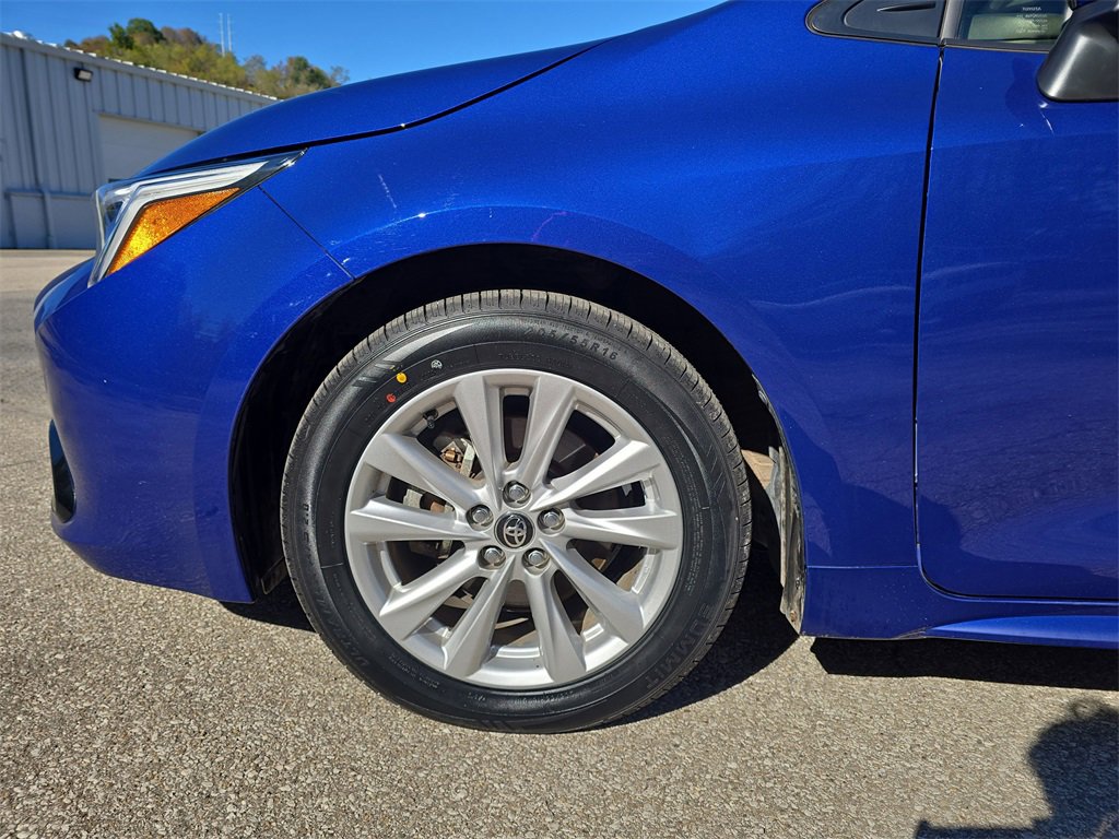 Used 2024 Toyota Corolla SE image 8