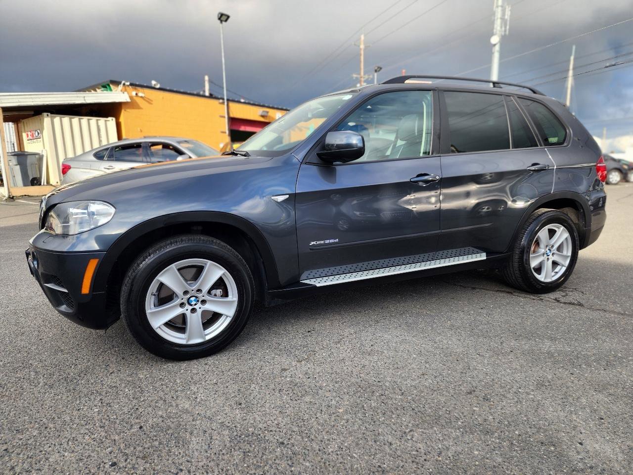 Used 2012 BMW X5 xDrive35d image 11
