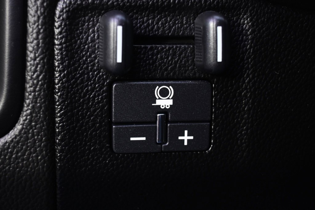 Used 2017 Chevrolet Colorado ZR2 image 24