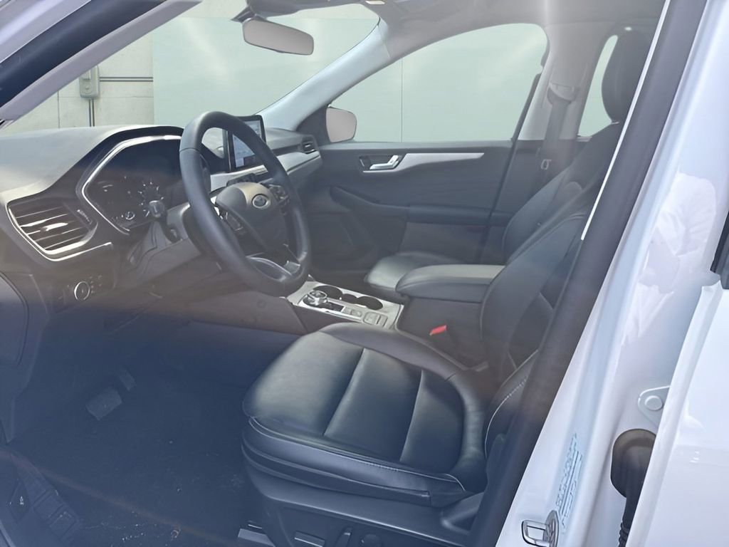 Used 2022 Ford Escape SEL image 10