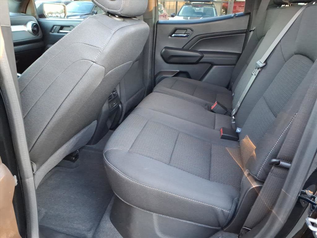Used 2024 Chevrolet Colorado LT w/ LT Convenience Package II image 5