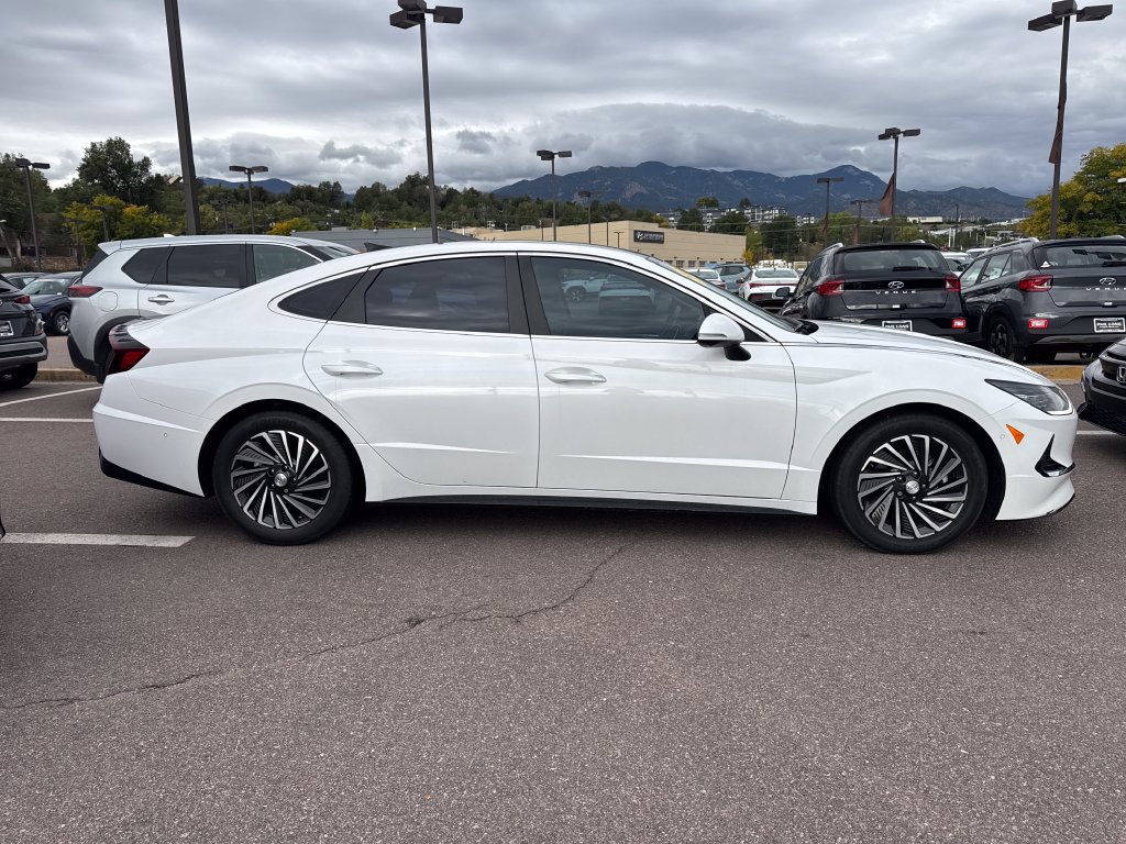 Certified 2022 Hyundai Sonata Limited FWD image 16
