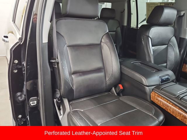 Used 2020 Chevrolet Suburban Premier image 35
