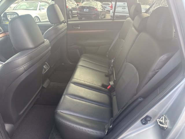 Used 2013 Subaru Outback 2.5i Limited AWD/4WD image 26