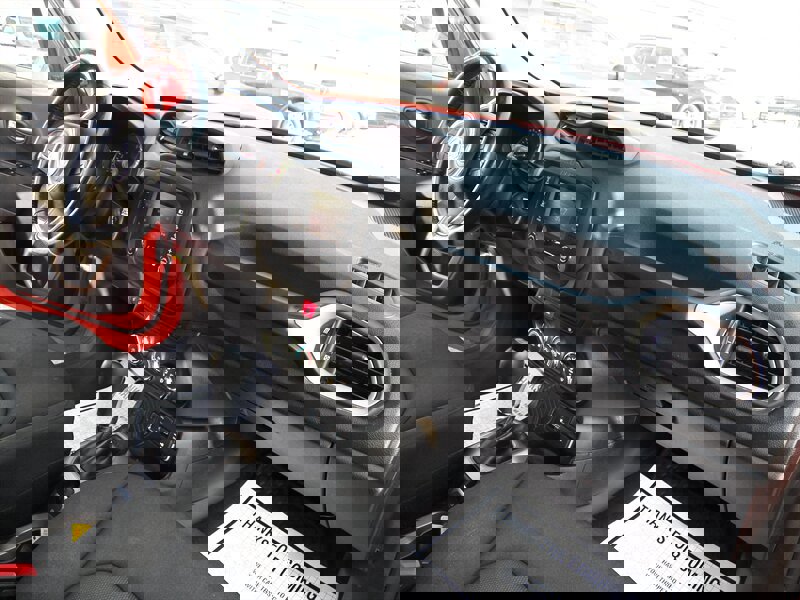 Used 2016 Jeep Renegade Latitude w/ Cold Weather Group image 11