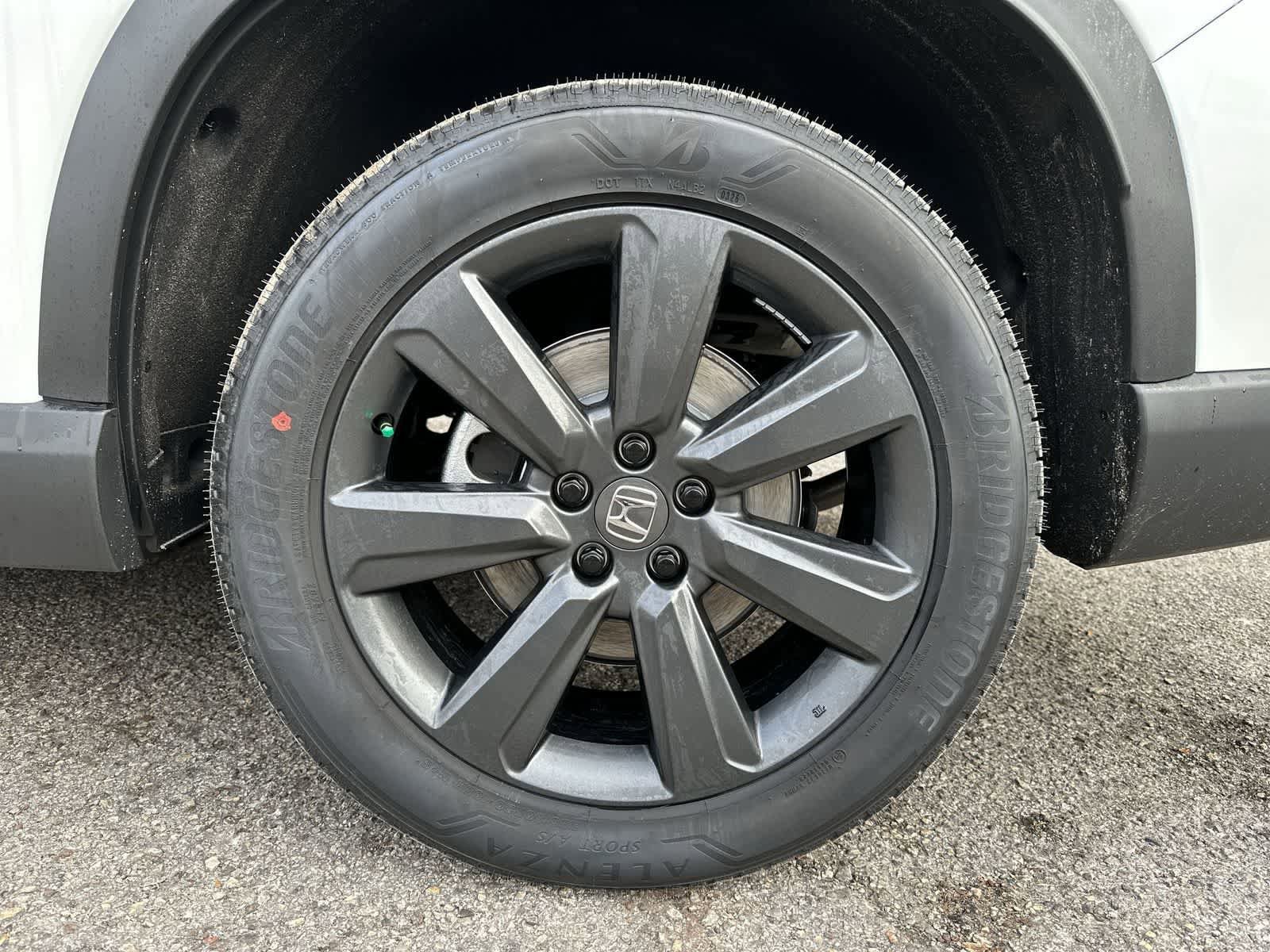 New 2026 Honda Pilot Sport image 8