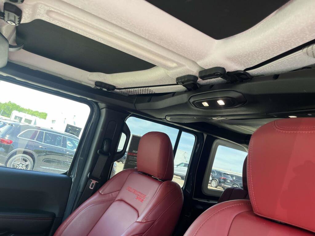 Used 2024 Jeep Wrangler Unlimited Rubicon 392 AWD/4WD image 5