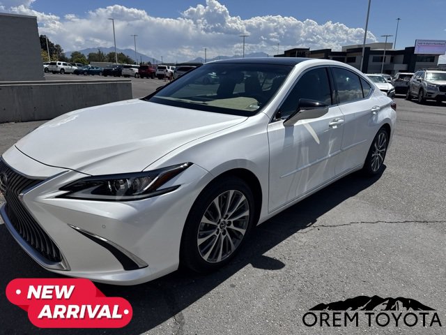 Used 2021 Lexus ES 350 w/ Premium Package FWD image 2