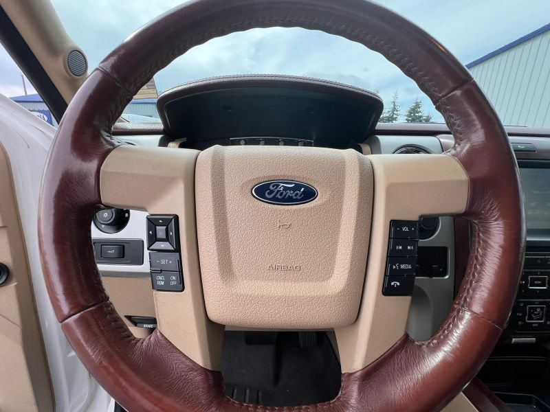 Used 2014 Ford F150 King Ranch w/ King Ranch Luxury Package AWD/4WD image 32
