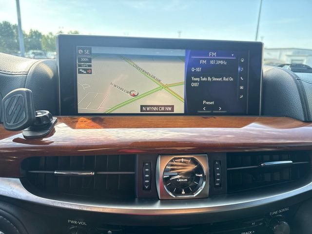 Used 2018 Lexus LX 570 4WD w/ Luxury Package image 32