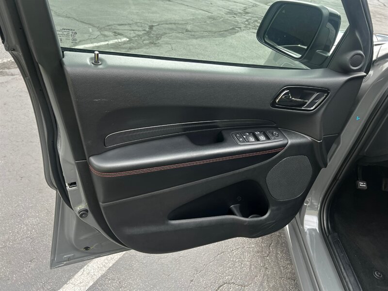 Used 2025 Dodge Durango GT AWD/4WD image 18