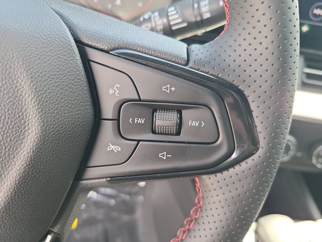 New 2026 Chevrolet Trax RS w/ Driver Confidence Package FWD image 25