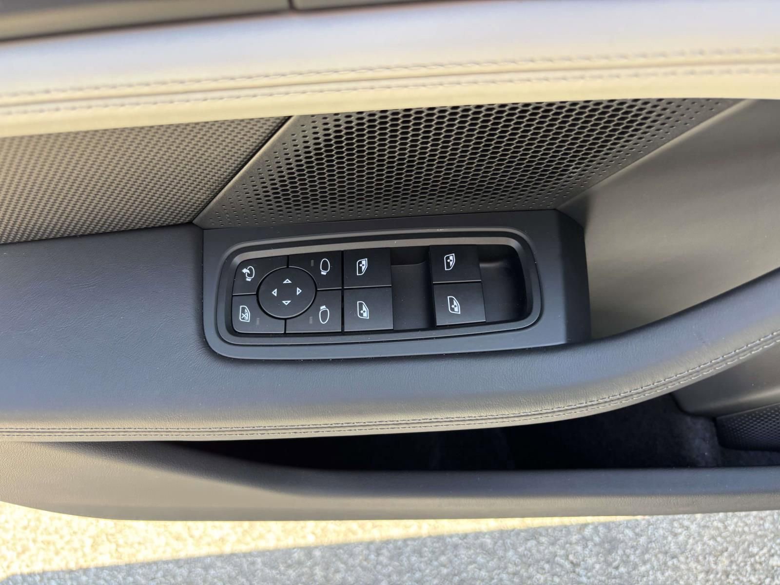 New 2026 Porsche Taycan Turbo S image 25