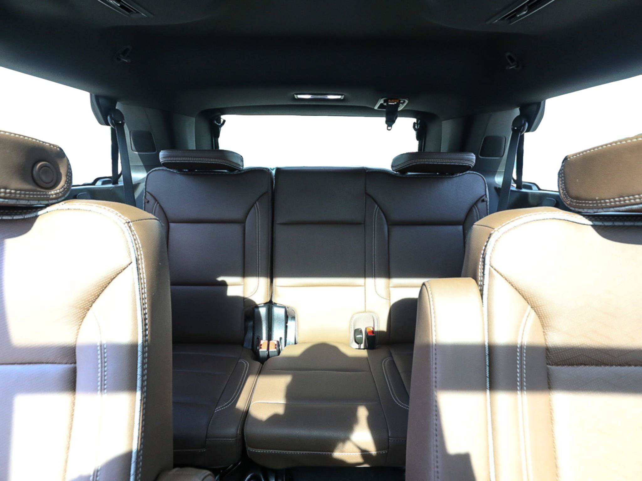 Used 2024 Chevrolet Tahoe High Country AWD/4WD image 24