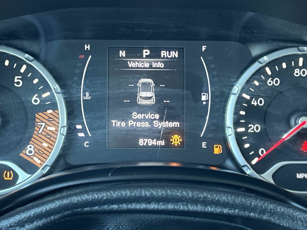 Used 2020 Jeep Renegade Latitude FWD image 14