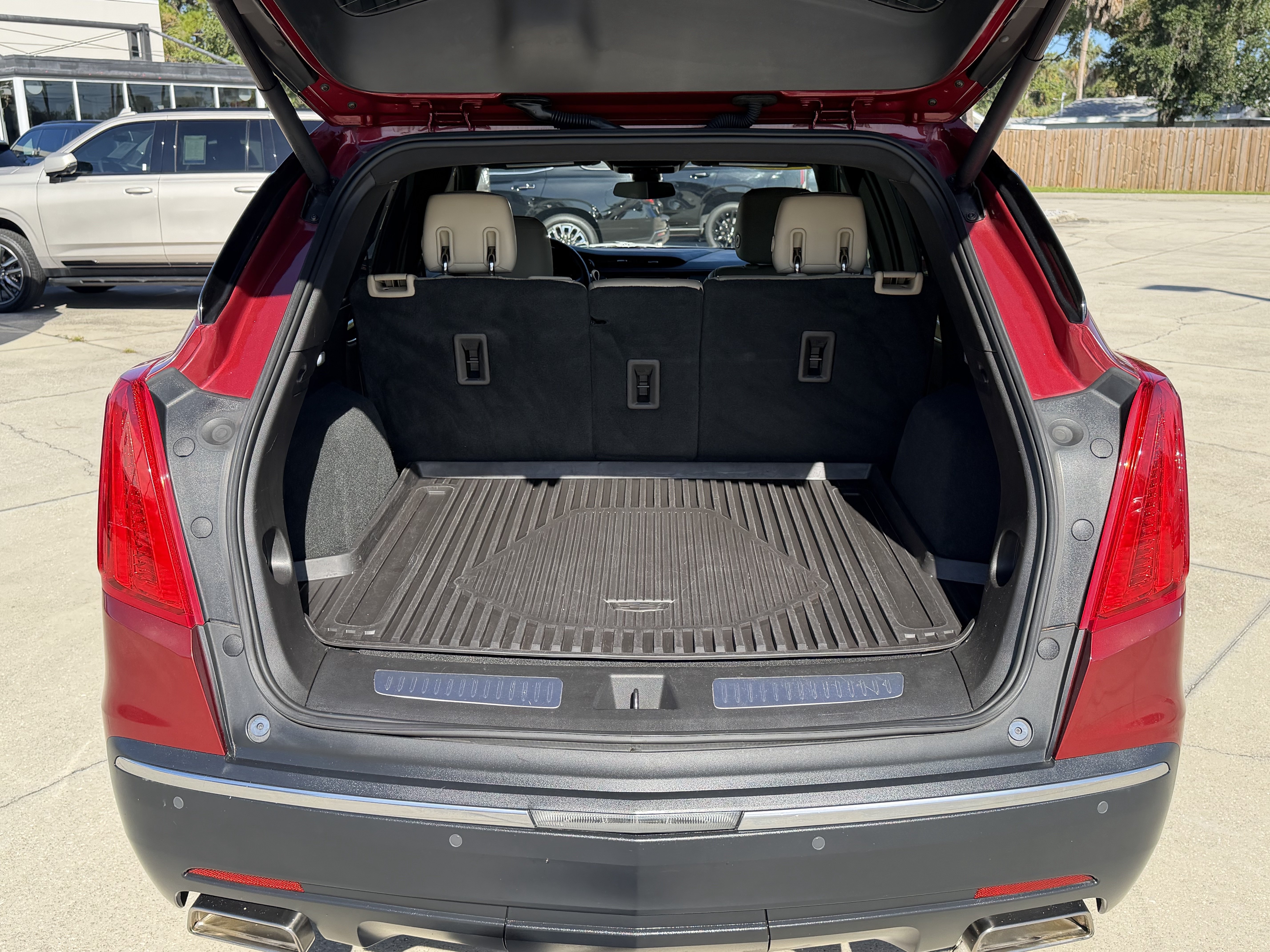 Used 2019 Cadillac XT5 Luxury FWD image 11