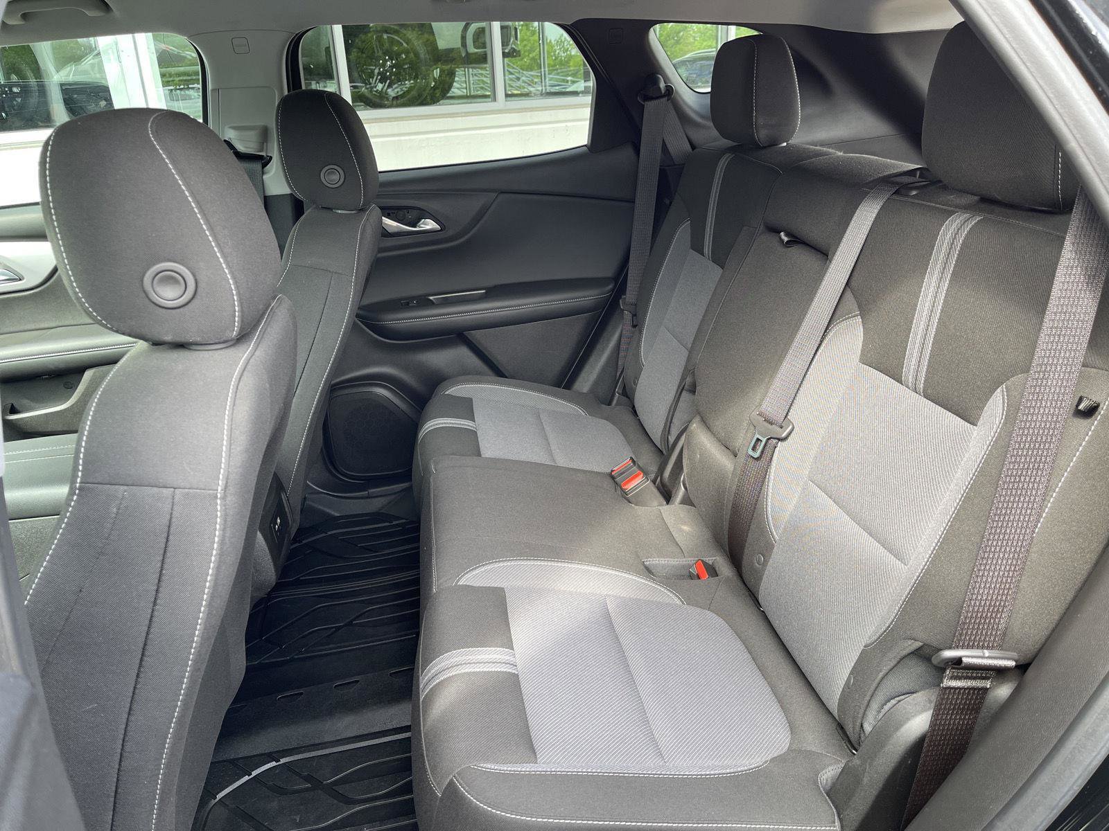 Used 2024 Chevrolet Blazer LT w/ Convenience Package FWD image 35