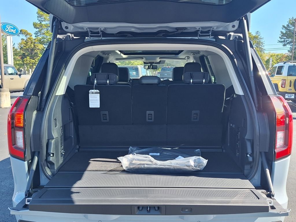 New 2025 Ford Expedition Active image 26