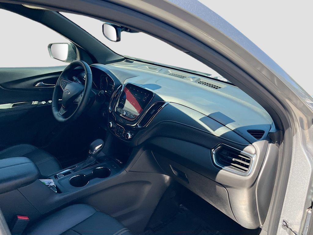 Used 2024 Chevrolet Equinox Premier AWD/4WD image 31