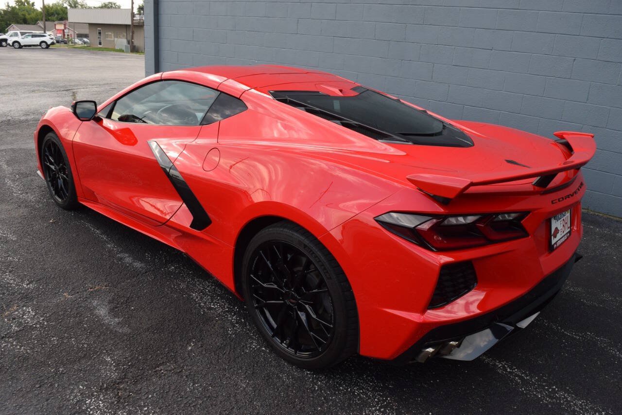 Used 2025 Chevrolet Corvette Stingray Coupe w/ Z51 Performance Package RWD image 9