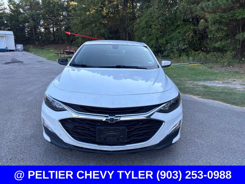 Used 2020 Chevrolet Malibu RS FWD image 2