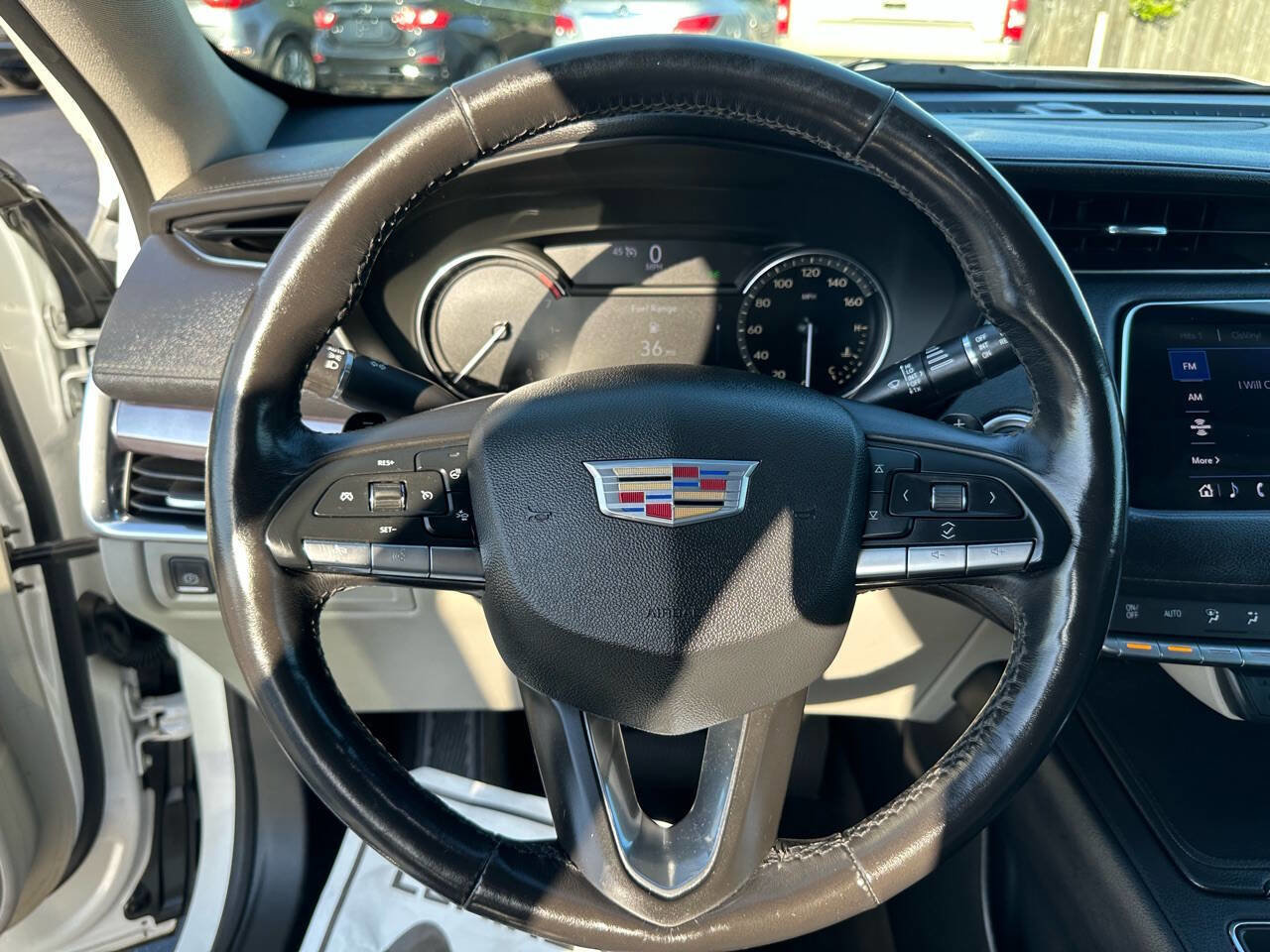 Used 2020 Cadillac XT4 Luxury w/ Cold Weather Package image 24