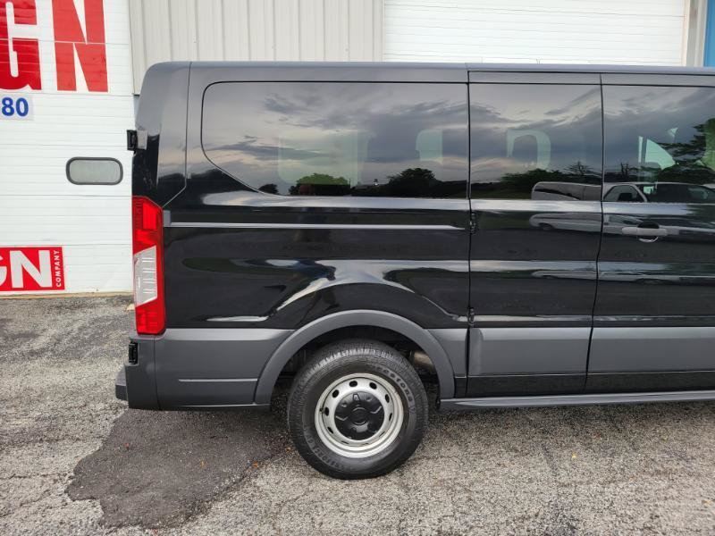 Used 2018 Ford Transit 150 XL RWD image 31