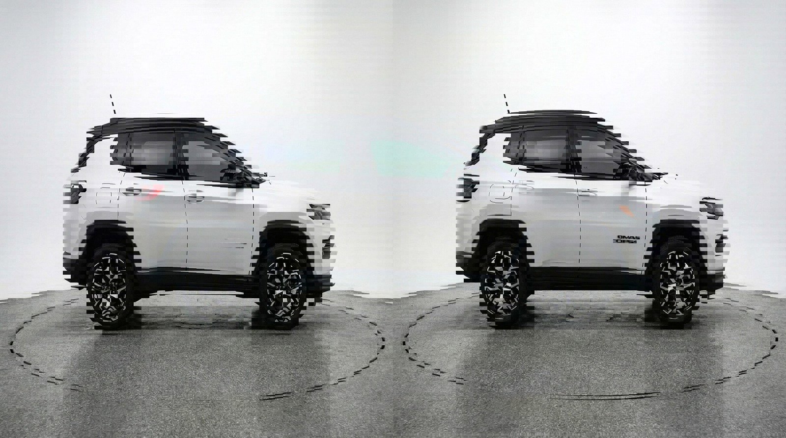 Used 2025 Jeep Compass Limited image 8