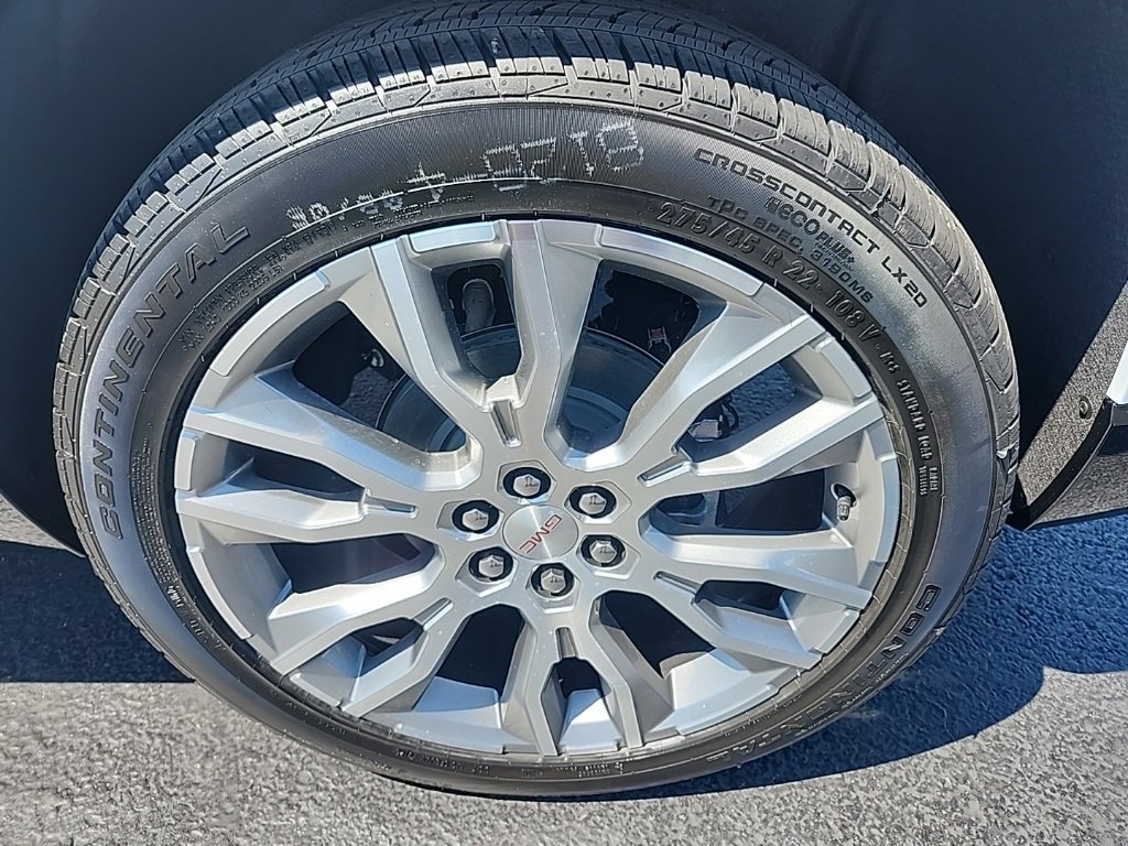 New 2026 GMC Acadia Denali w/ Super Cruise Package image 12