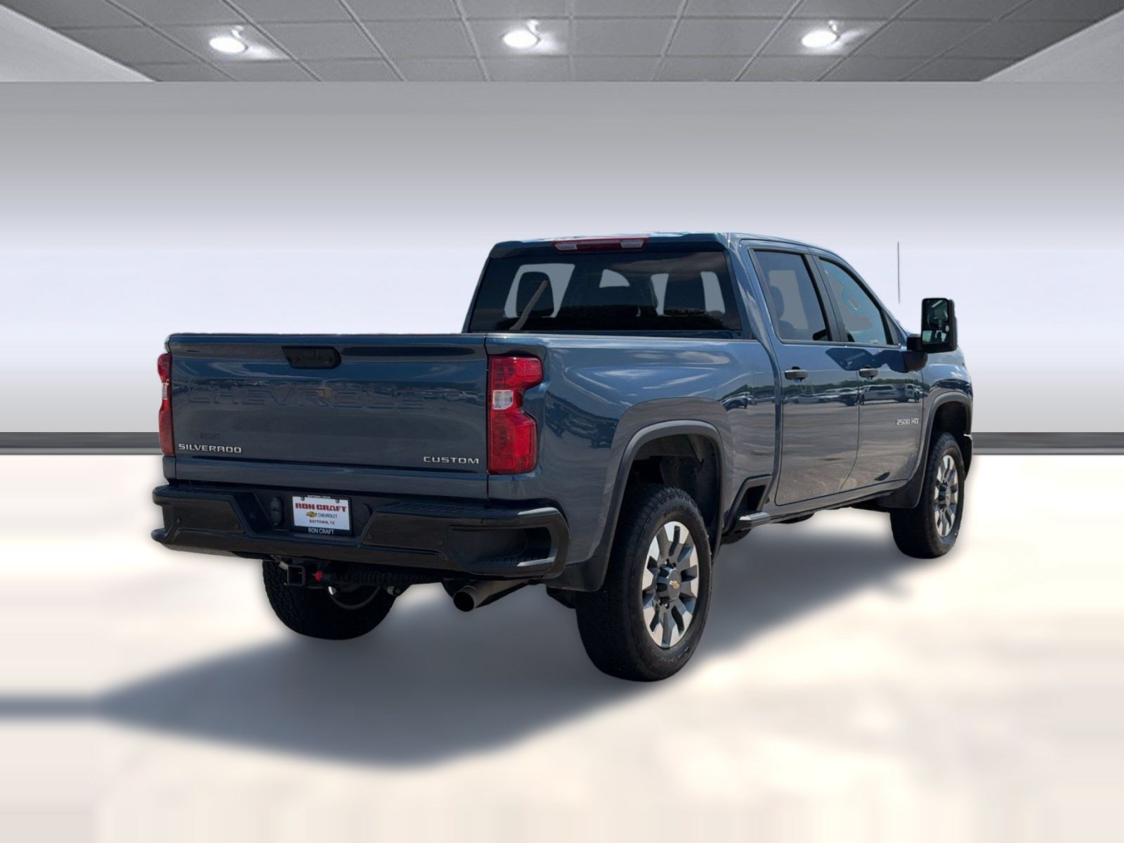 Used 2025 Chevrolet Silverado 2500 Custom w/ Custom Value Package AWD/4WD image 9