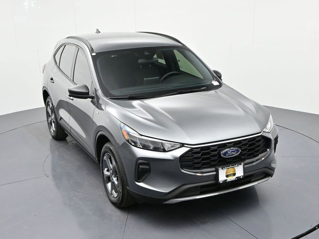 Used 2025 Ford Escape ST-Line image 14