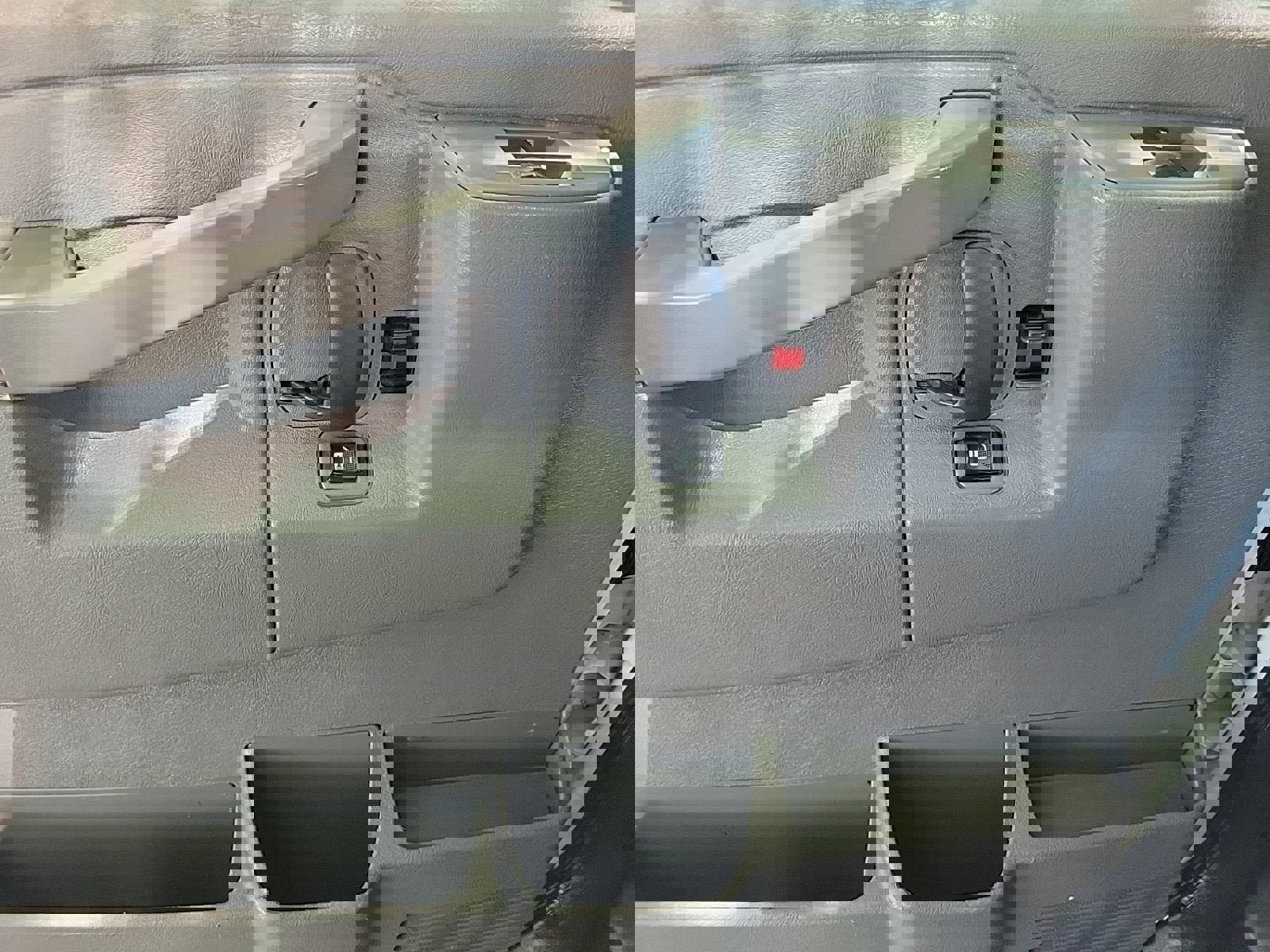 Used 2016 GMC Savana 2500 image 21