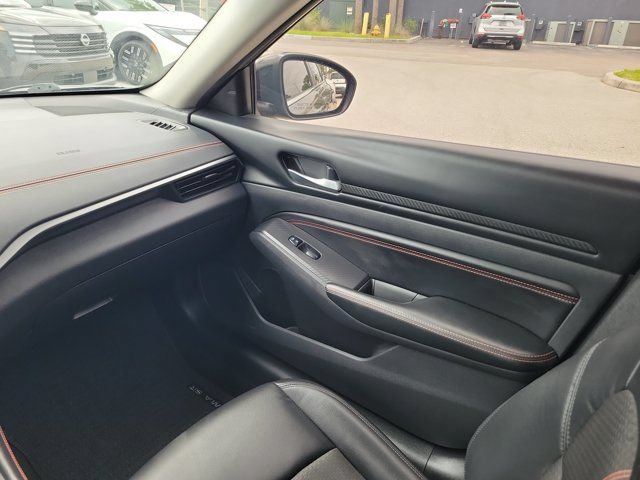 Certified 2022 Nissan Altima 2.5 SR w/ Midnight Edition Package FWD image 15