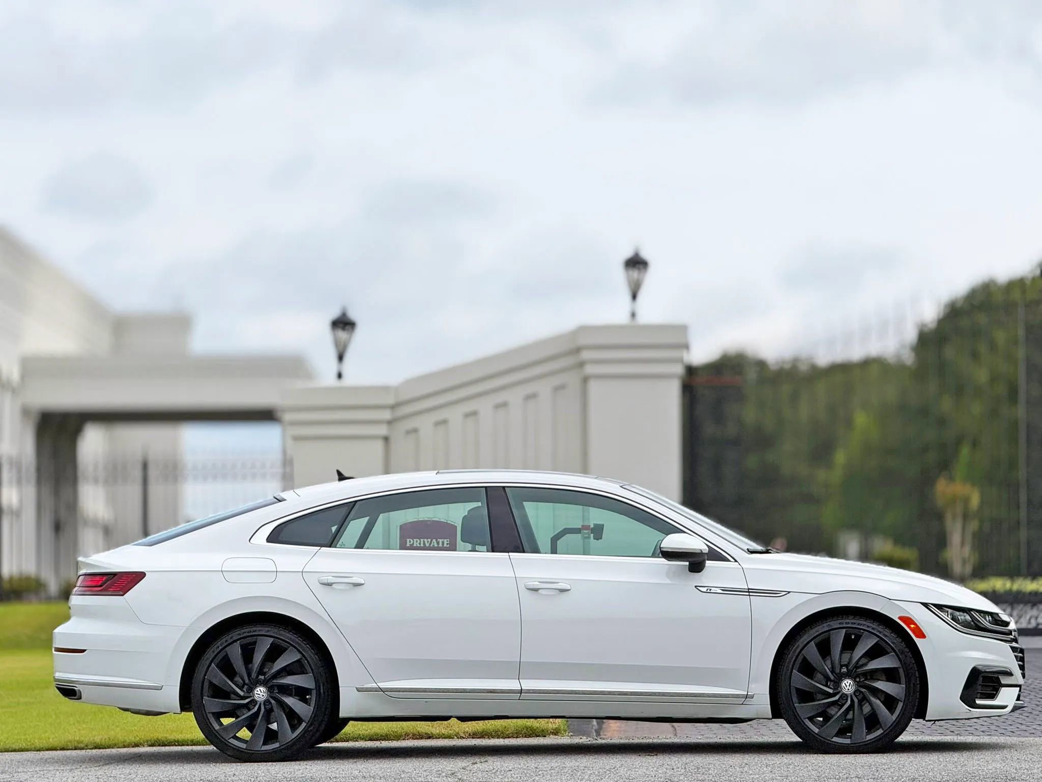 Used 2019 Volkswagen Arteon SEL AWD/4WD image 6