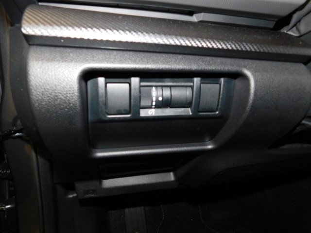 Used 2025 Subaru Crosstrek 2.5i Limited w/ Popular Package #3A image 20