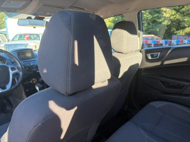 Used 2014 Ford Fiesta SE w/ Equipment Group 201A FWD image 19