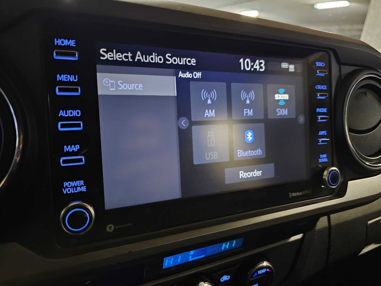 Used 2021 Toyota Tacoma TRD Sport w/ Technology Package image 17