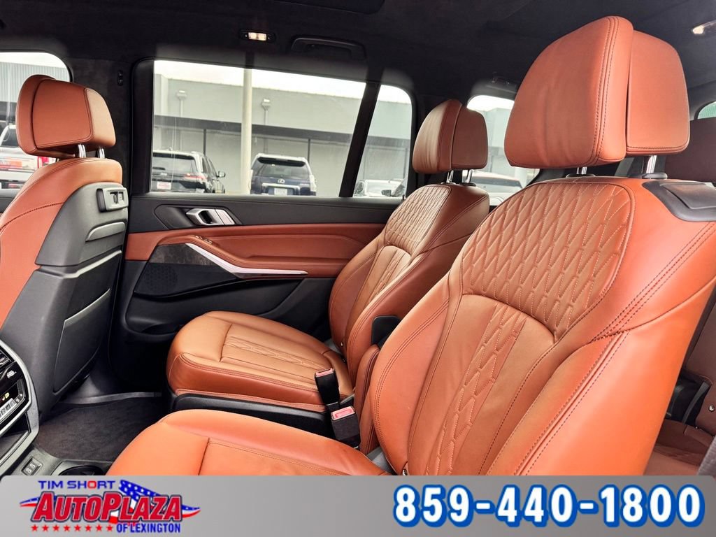 Used 2022 BMW X7 xDrive40i w/ Executive Package AWD/4WD image 39