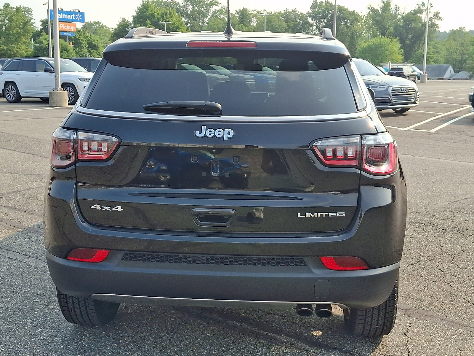 Used 2022 Jeep Compass Limited AWD/4WD image 5
