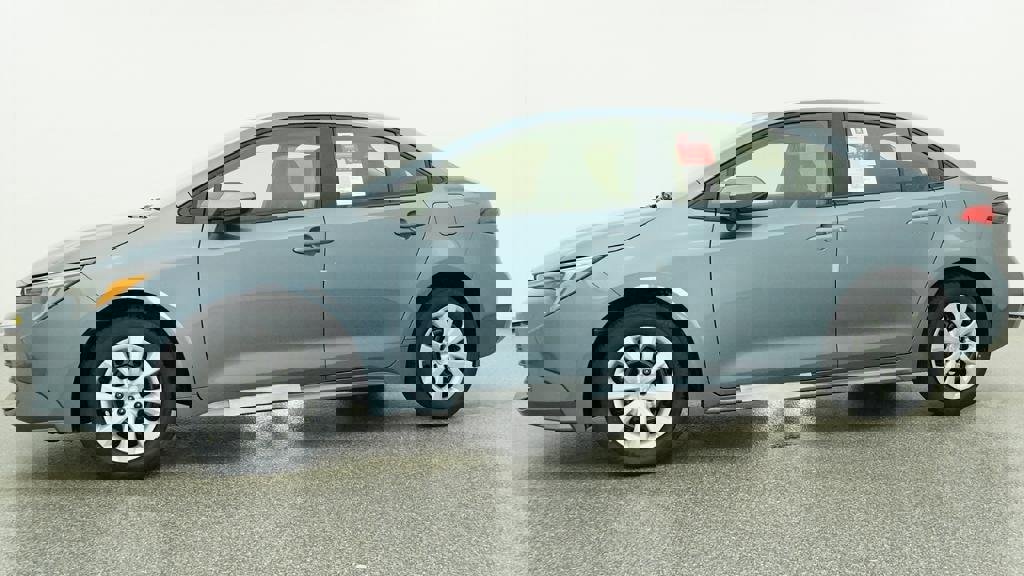 New 2026 Toyota Corolla LE FWD image 17