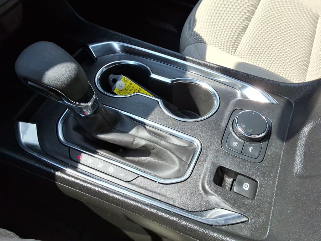 Certified 2023 Chevrolet Traverse LS FWD image 34