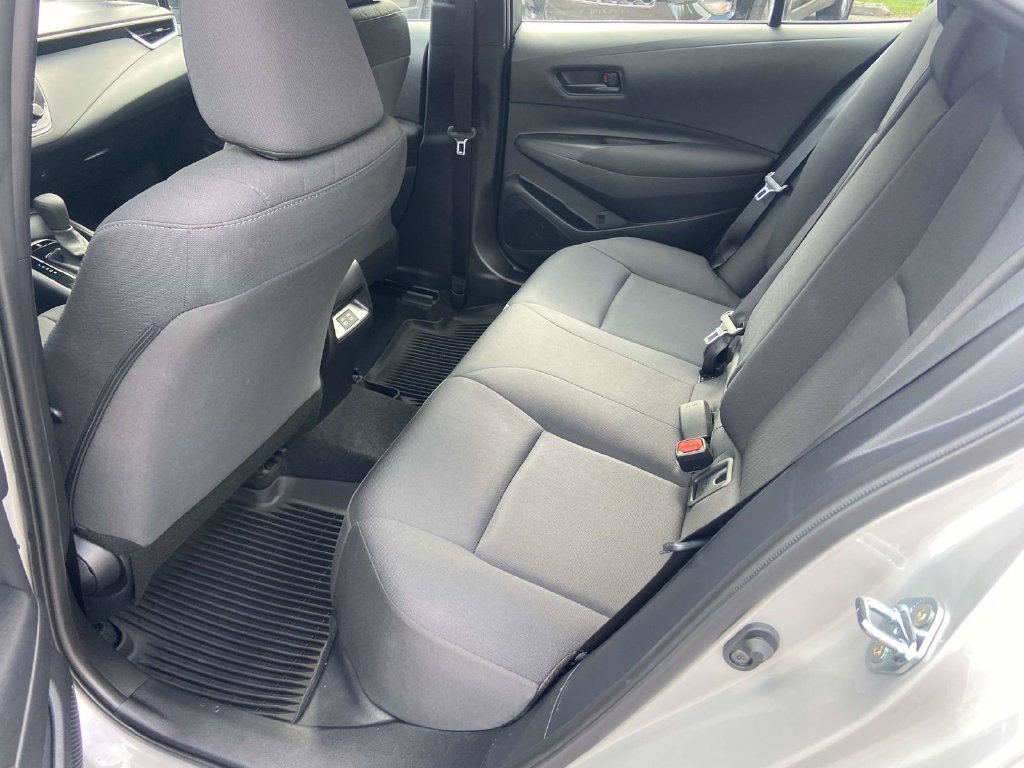 Used 2025 Toyota Corolla LE FWD image 13