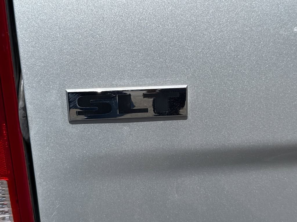 Used 2011 RAM 1500 Classic SLT image 21