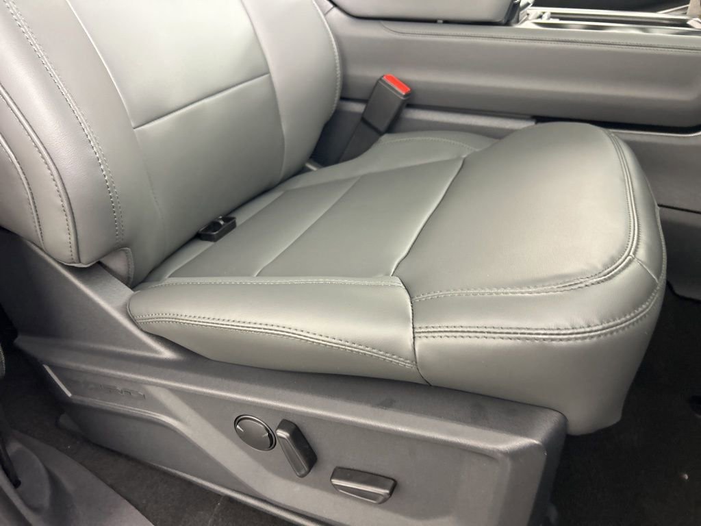 New 2026 Ford Expedition Active image 27