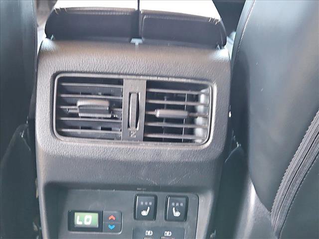 Used 2023 Nissan Rogue Platinum w/ Platinum Premium Package FWD image 26