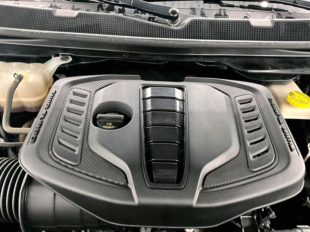 Used 2024 Jeep Wagoneer L Series III w/ Flexible Seating Group image 35