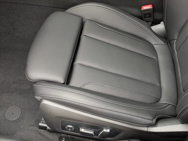 New 2026 BMW 330i xDrive Sedan w/ M Sport Package image 4